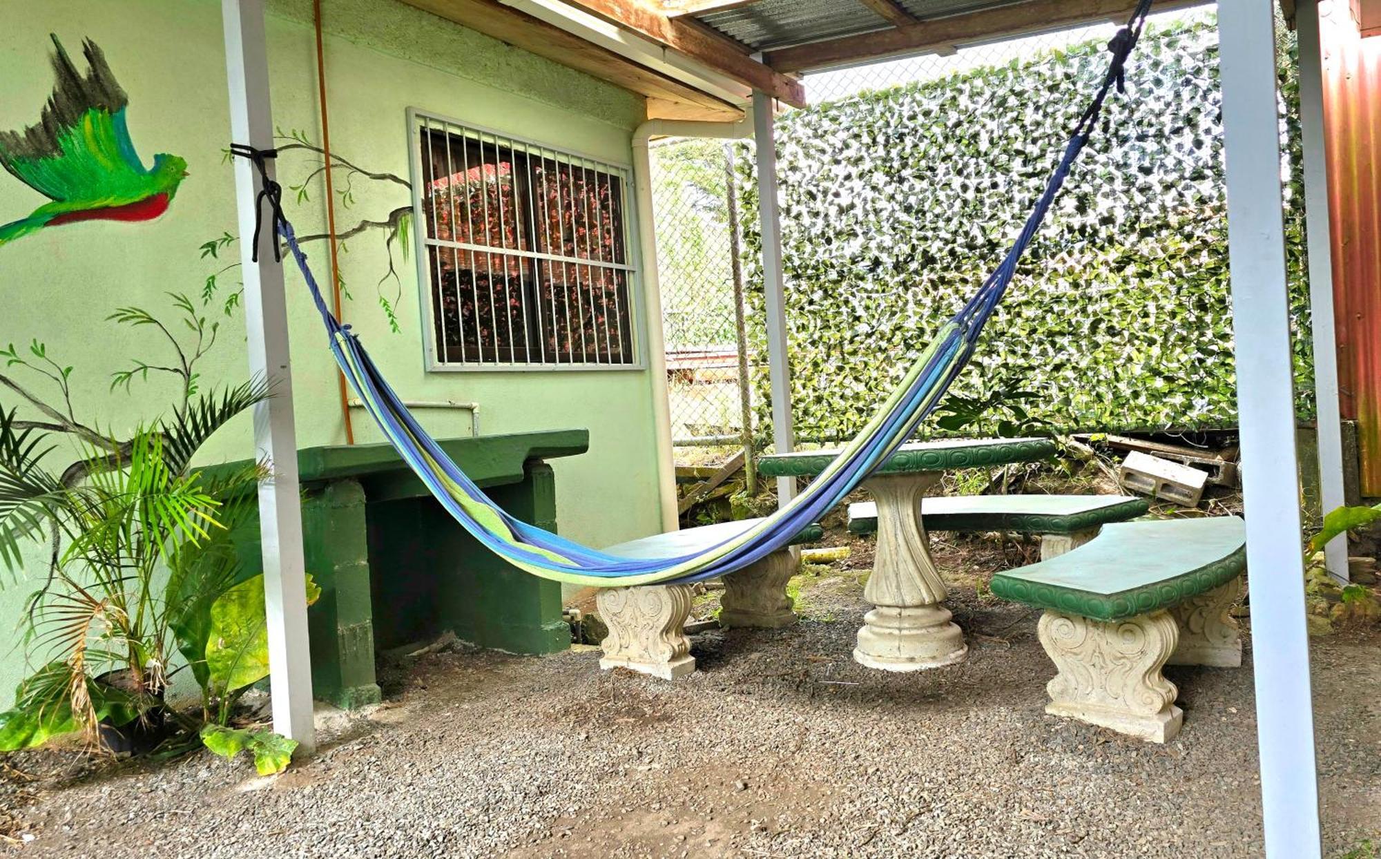 Hostel Cattleya - Monteverde, Costa Rica Екстериор снимка